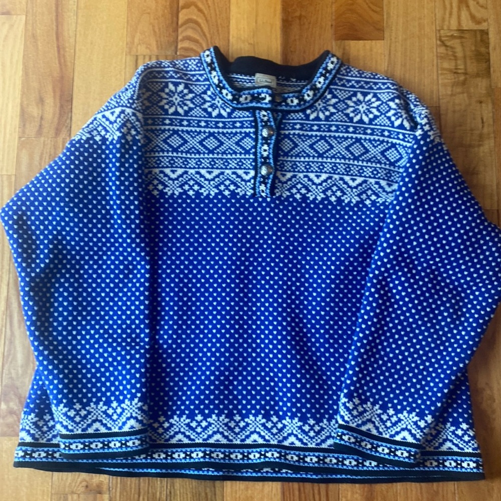 LL Bean Vintage Nordic Print Thick Sweater